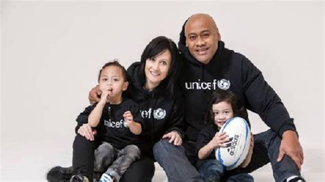 ben lomu family